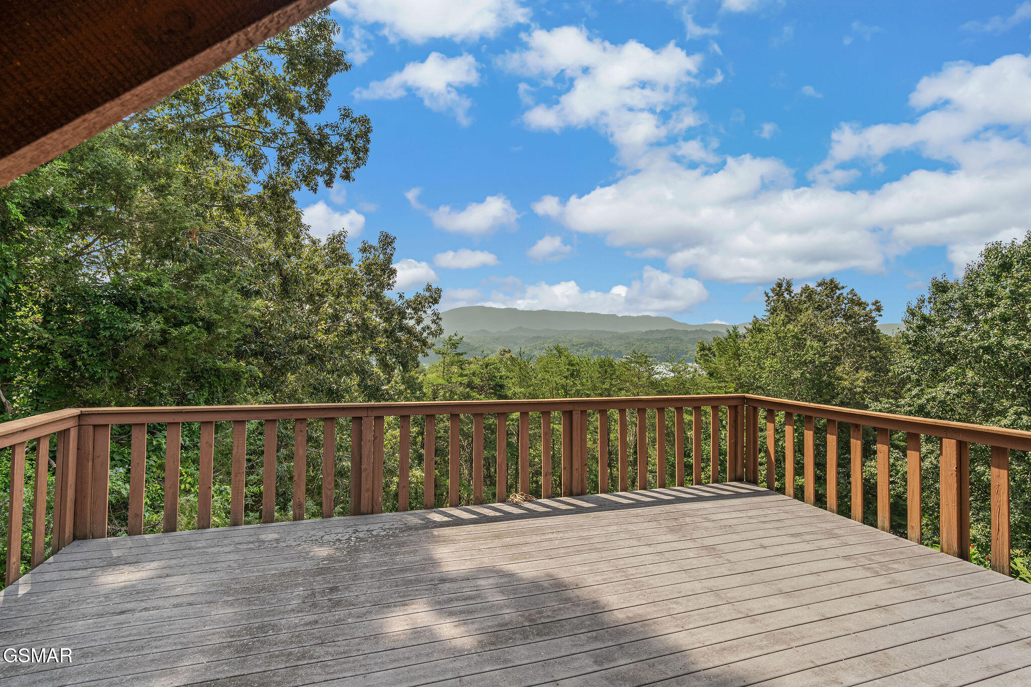 2452 Skyview Way Dandridge TN 37725