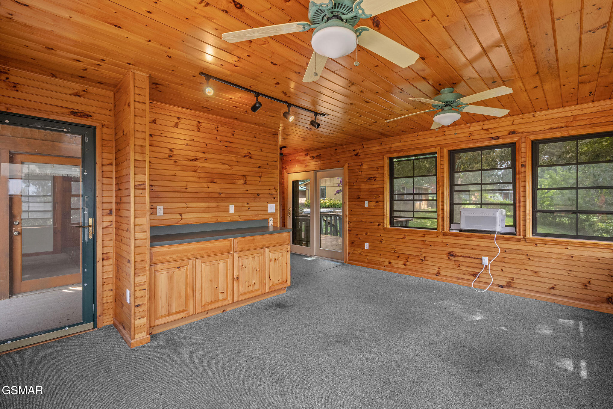 2452 Skyview Way Dandridge TN 37725