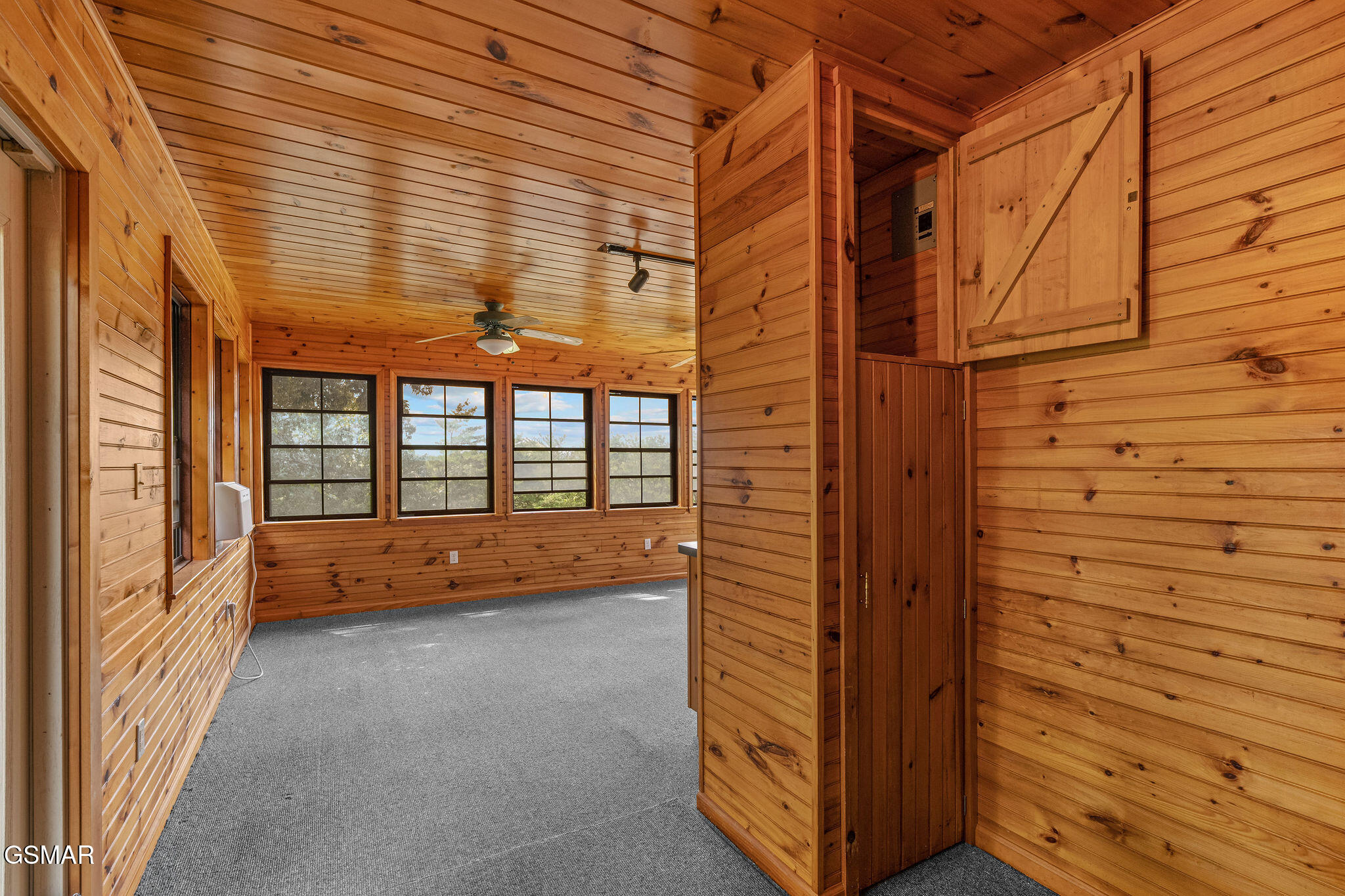 2452 Skyview Way Dandridge TN 37725