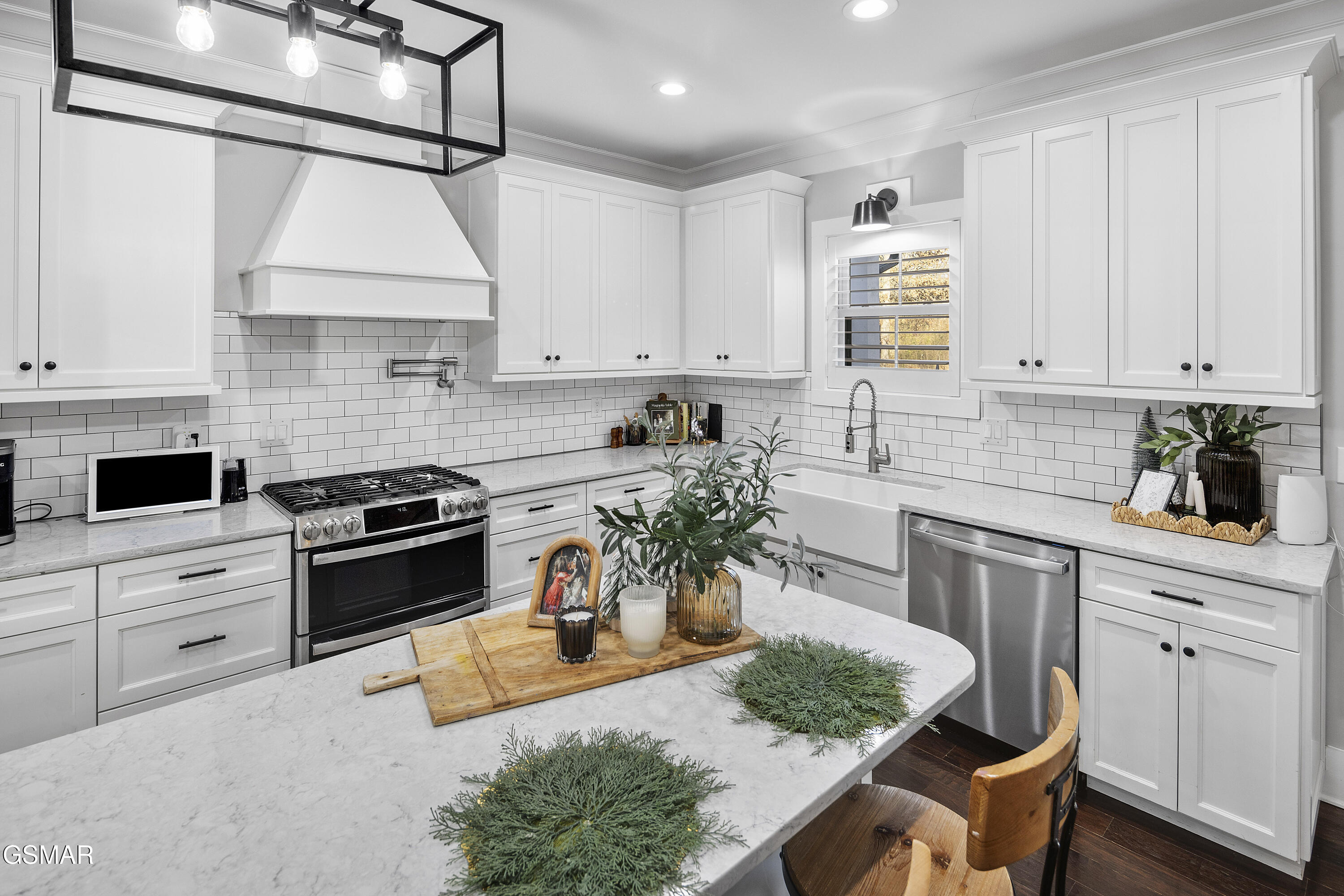 1235 Foxwood Drive Sevierville TN 37862