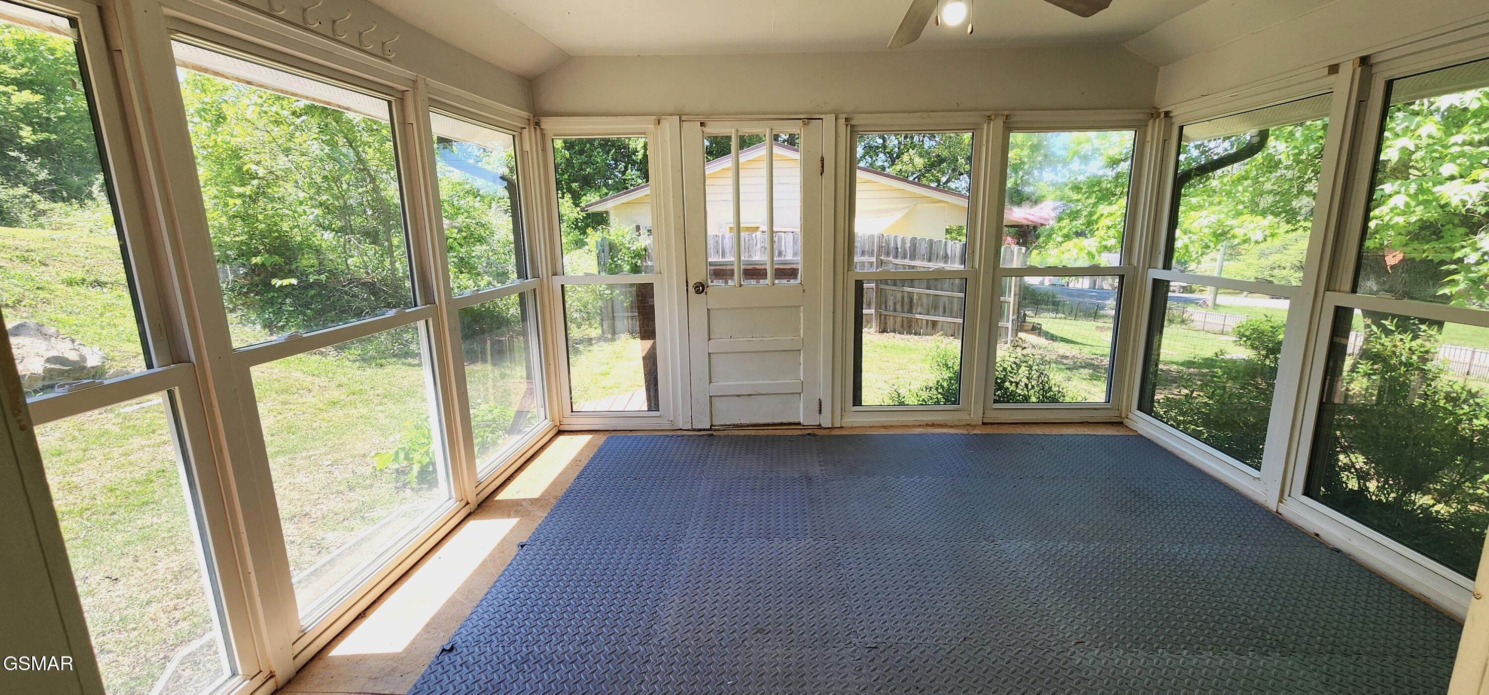 957 Thorngrove Pike Strawberry Plains TN 37871