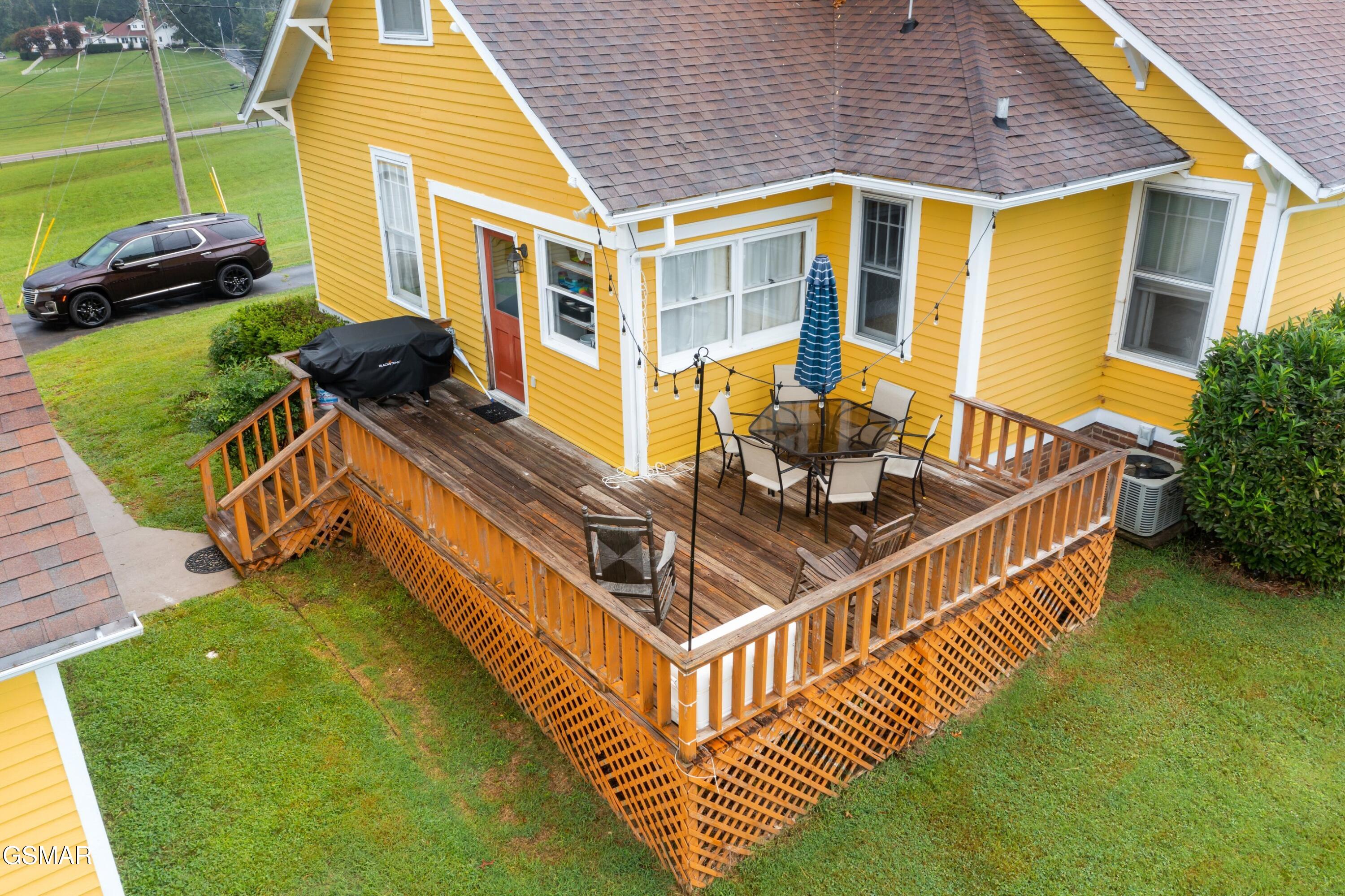 1014 Hillview Drive Dandridge TN 37725