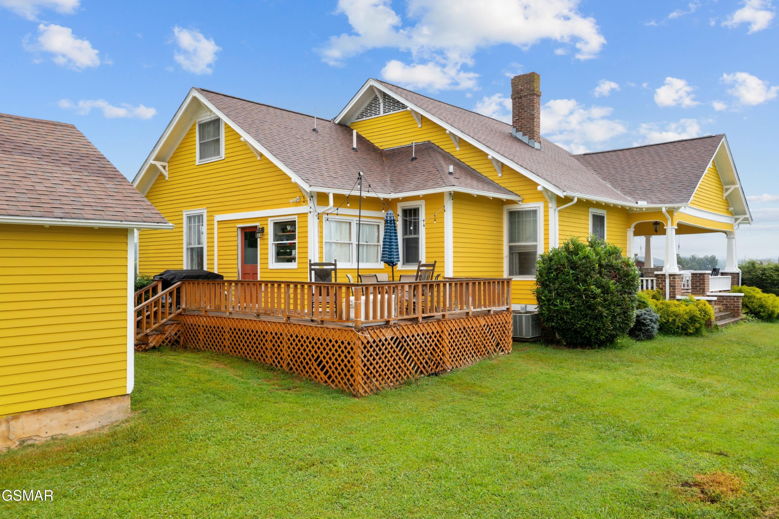 1014 Hillview Drive Dandridge TN 37725