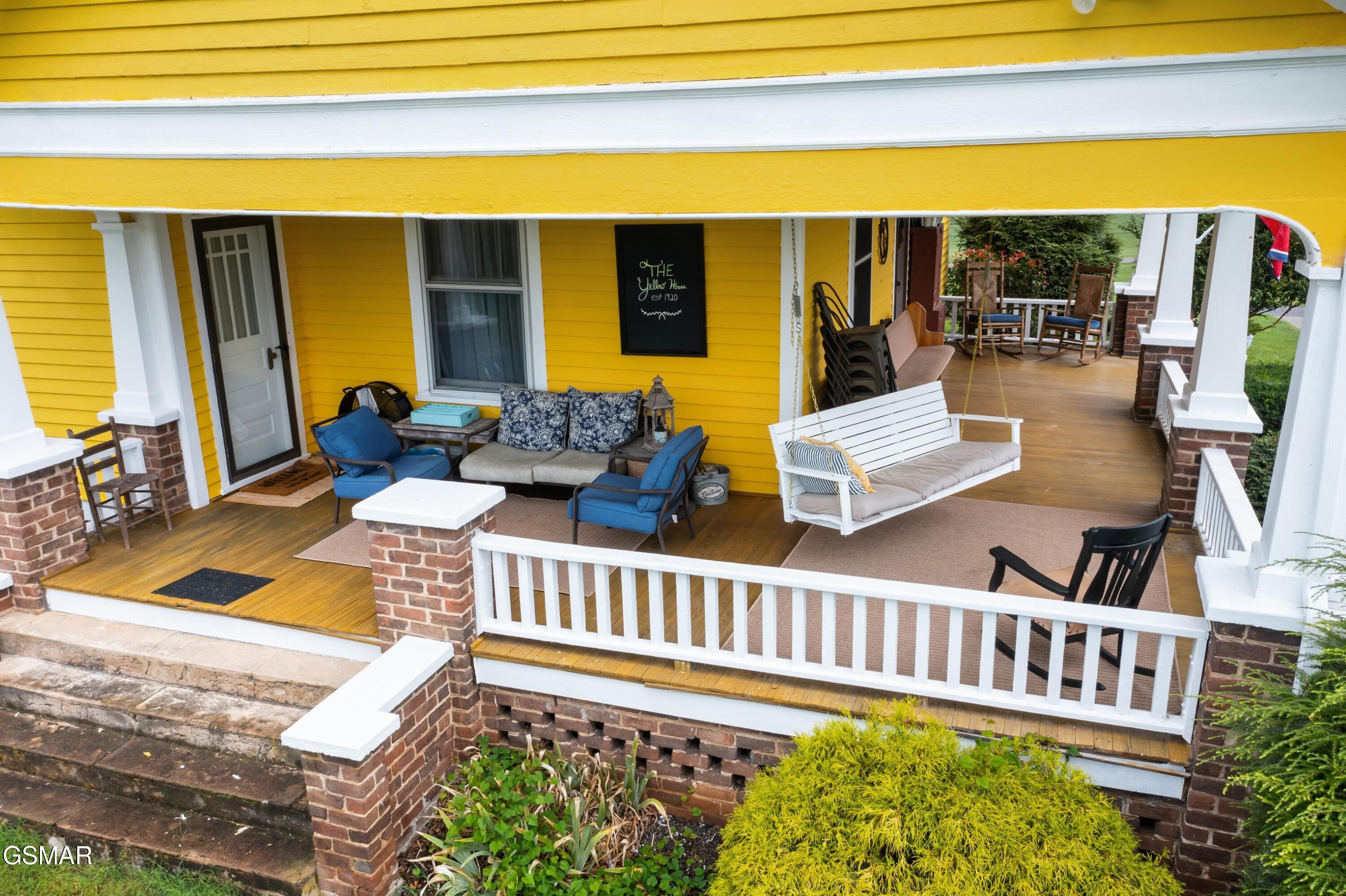 1014 Hillview Drive Dandridge TN 37725