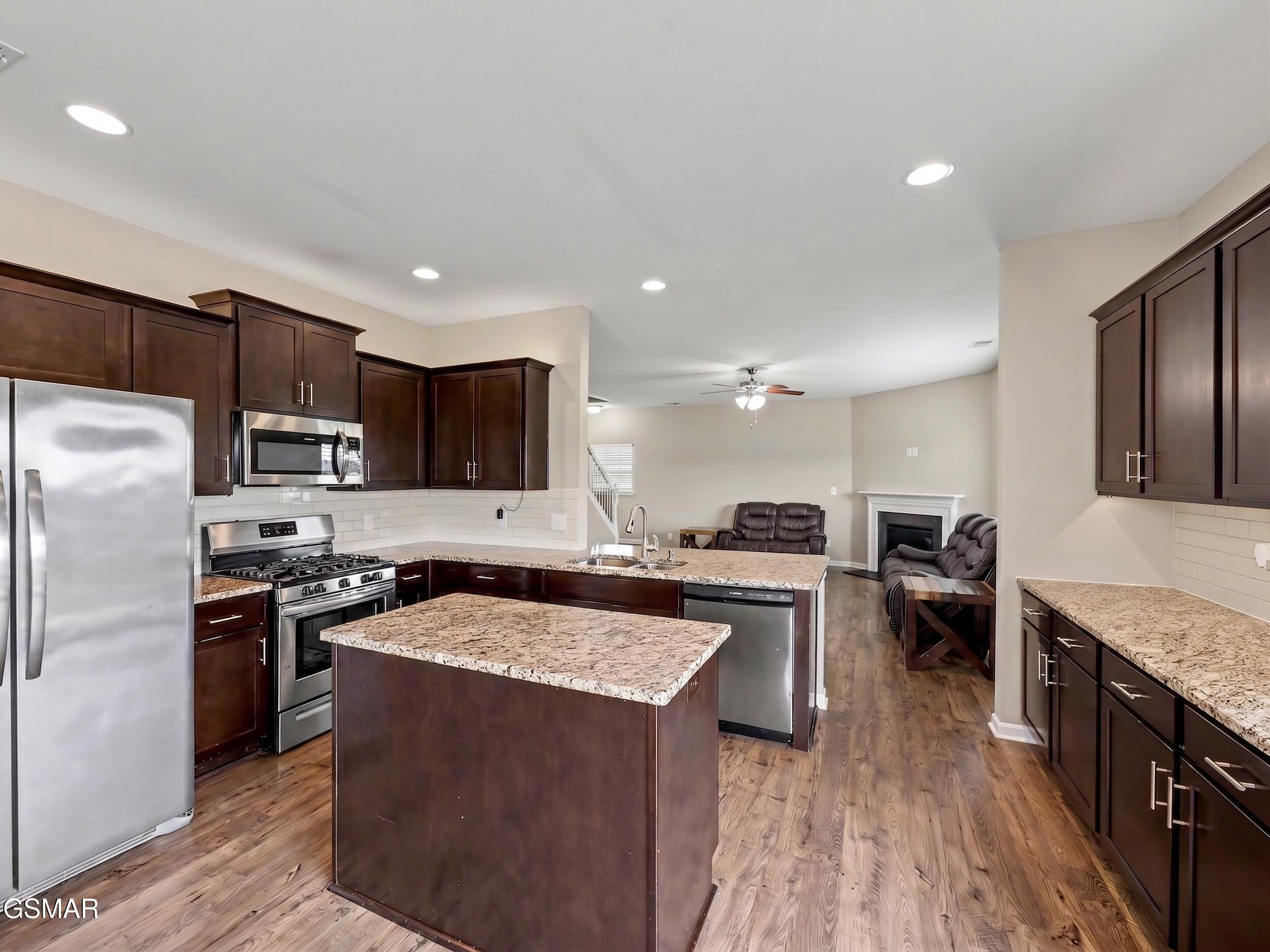 2738 Vista Meadows Lane Sevierville TN 37876