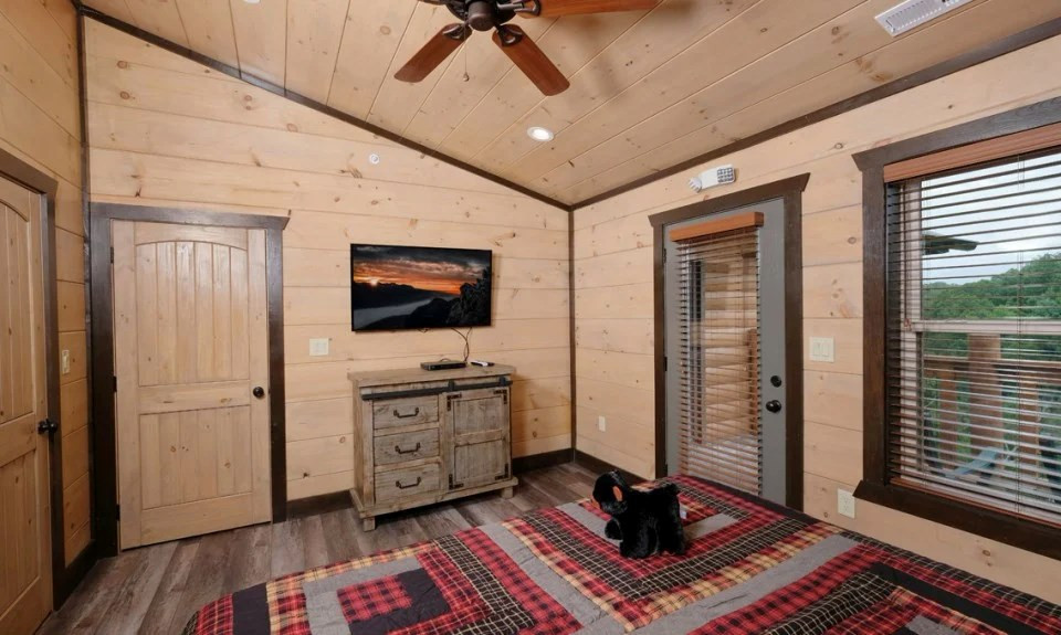 1485/1481 Sleepy Valley Lane Sevierville TN 37876