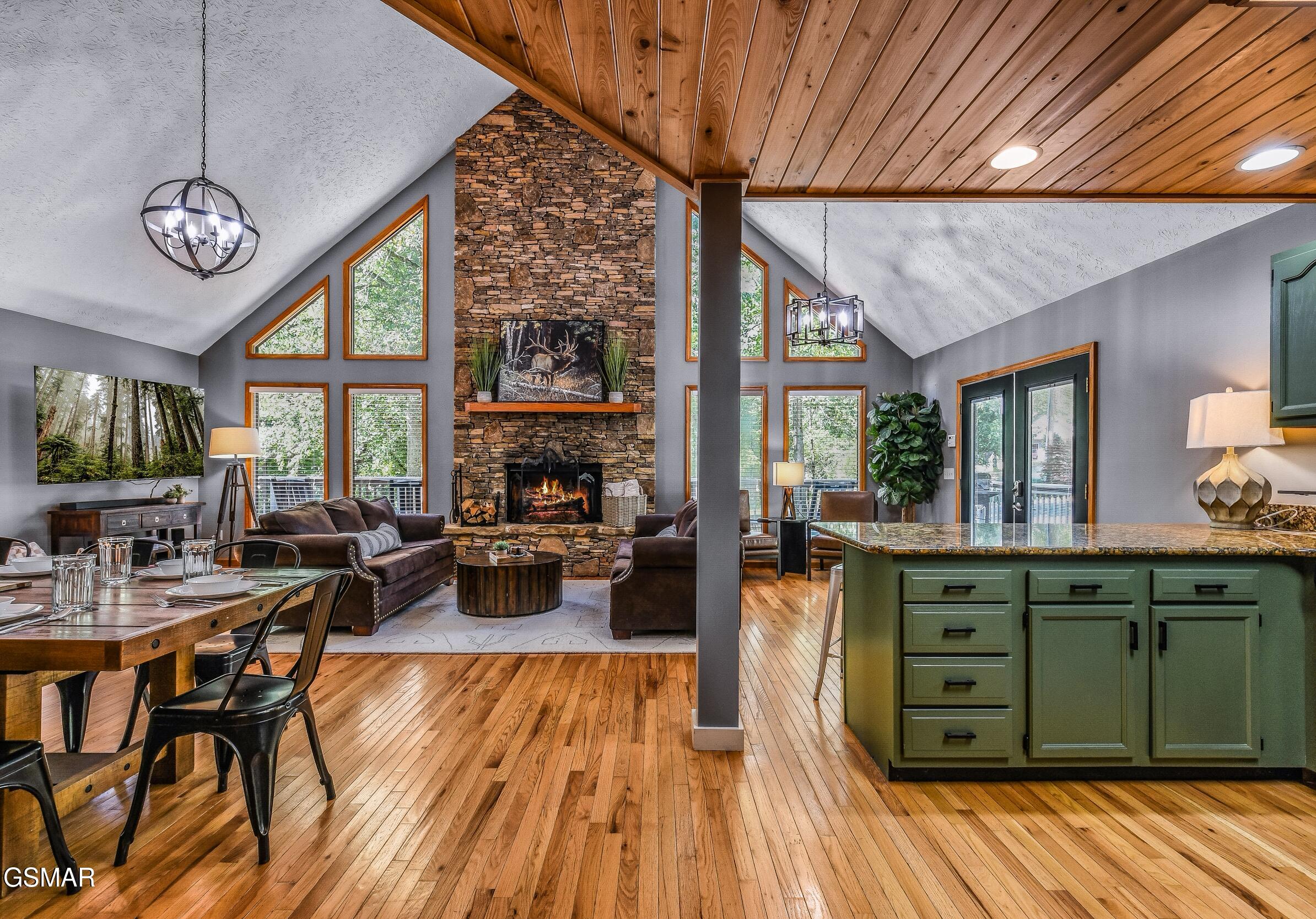 1932 Creek Hollow Way Sevierville TN 37876