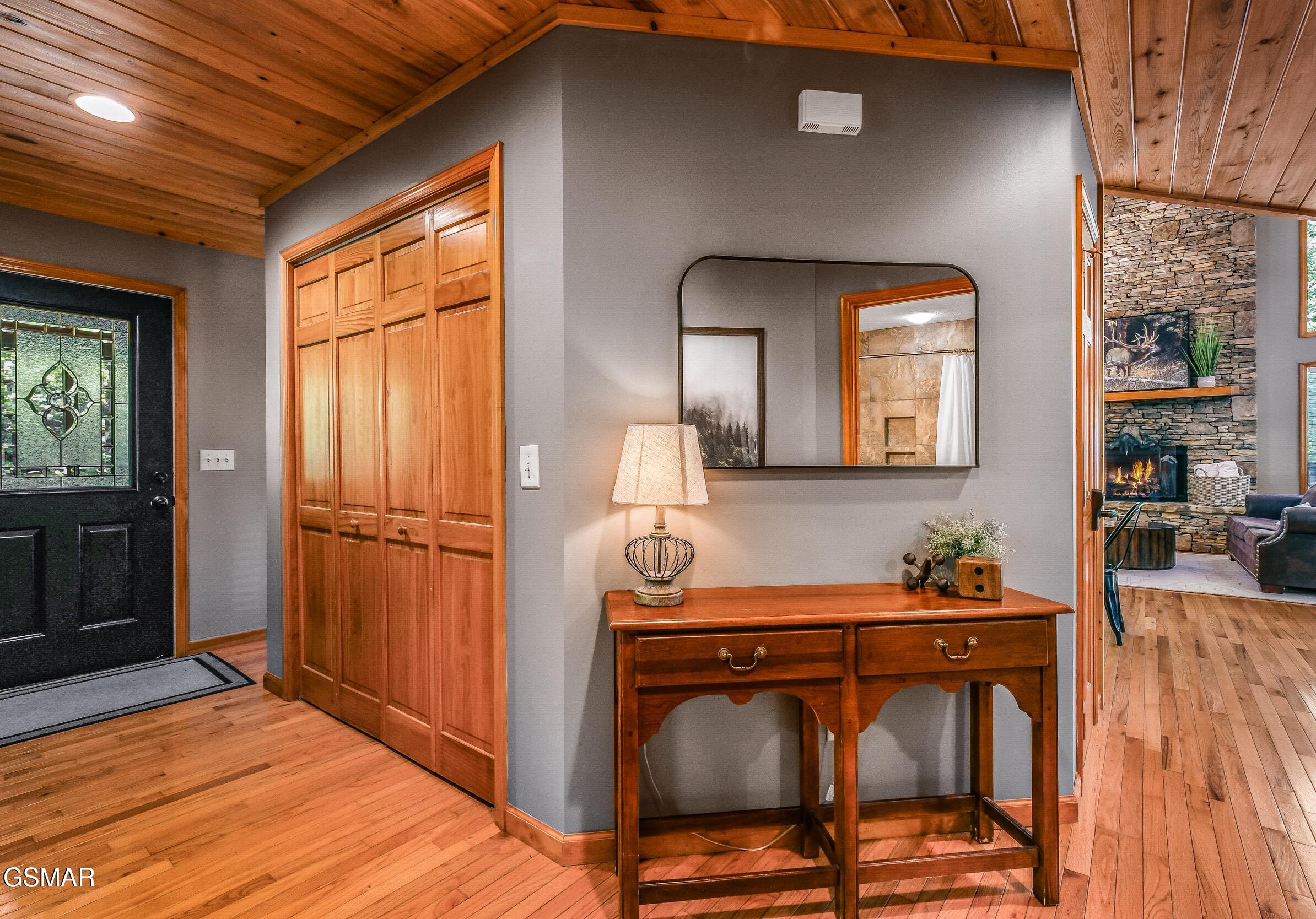 1932 Creek Hollow Way Sevierville TN 37876