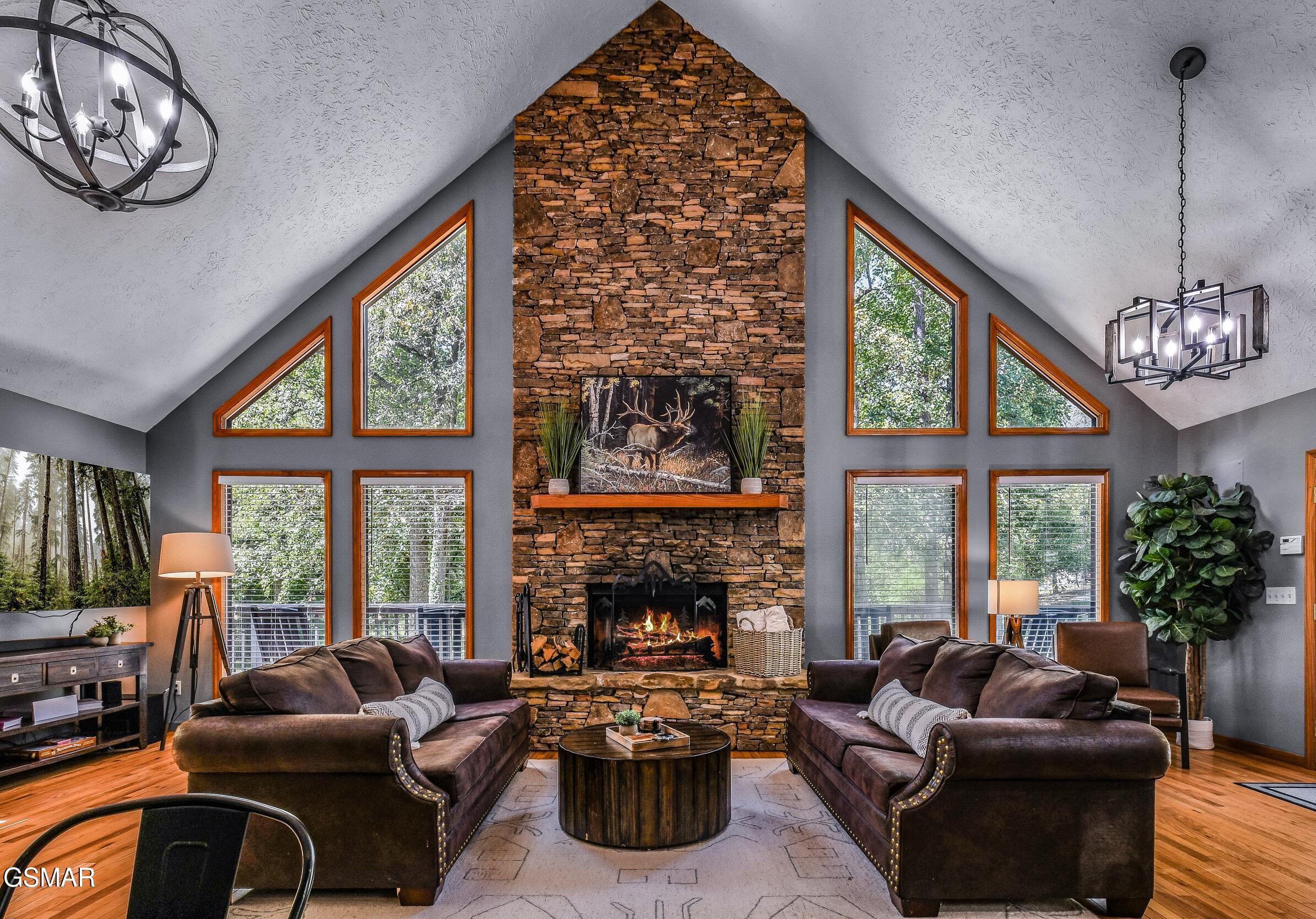 1932 Creek Hollow Way Sevierville TN 37876