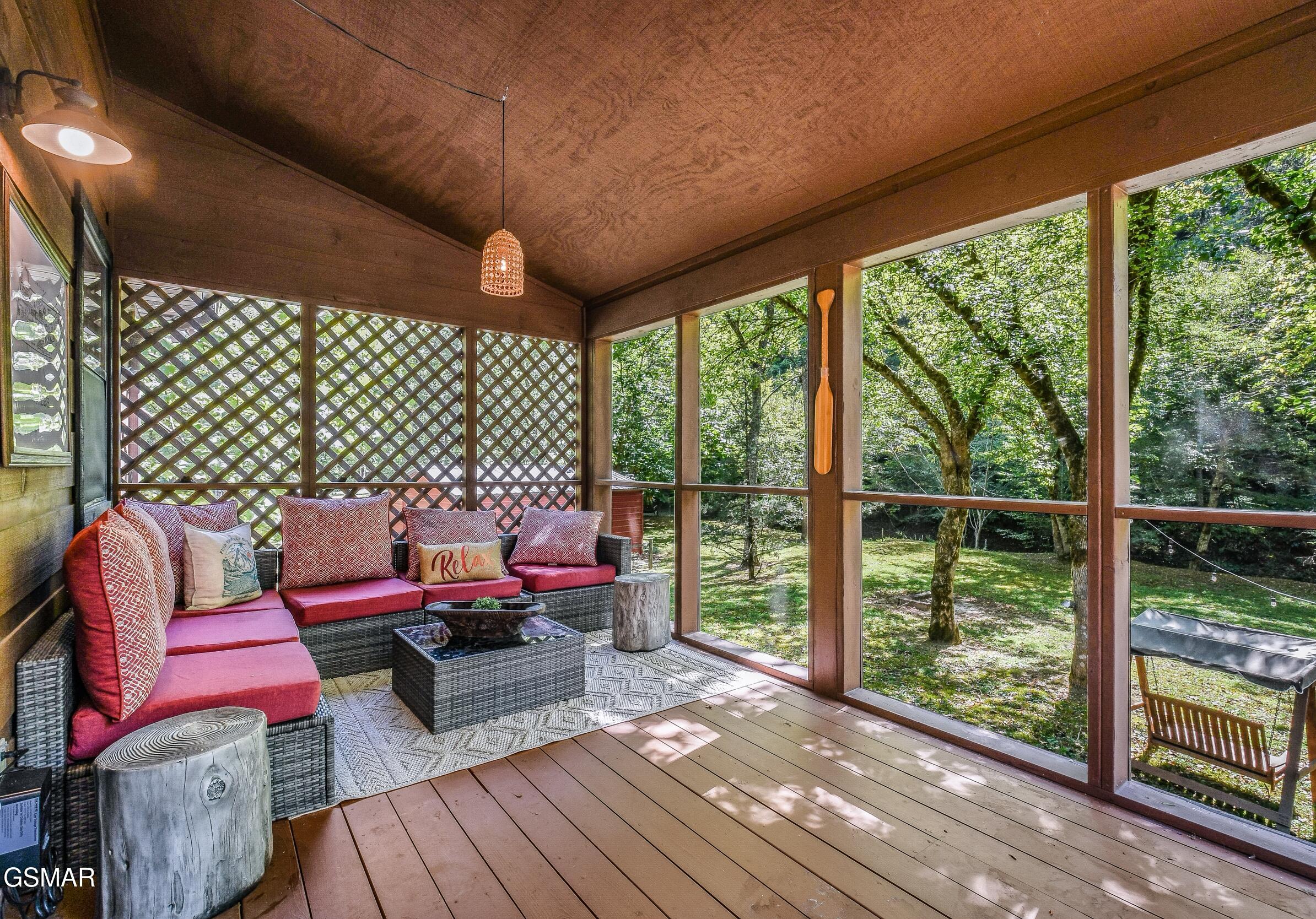 1932 Creek Hollow Way Sevierville TN 37876