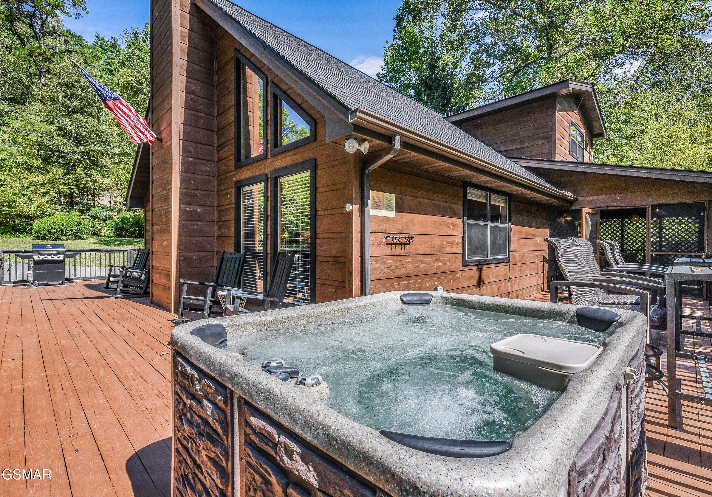 1932 Creek Hollow Way Sevierville TN 37876