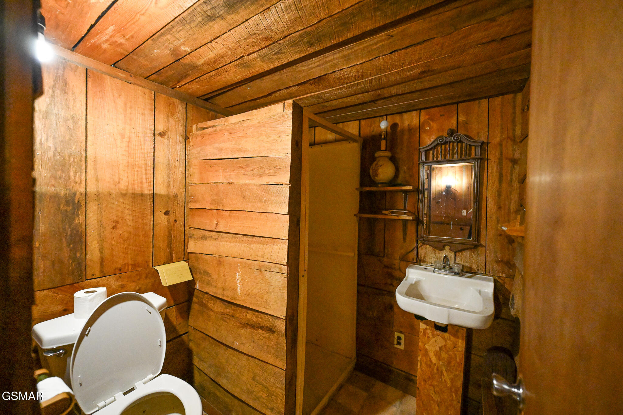 1941 Bluff Mountain Road Sevierville TN 37876