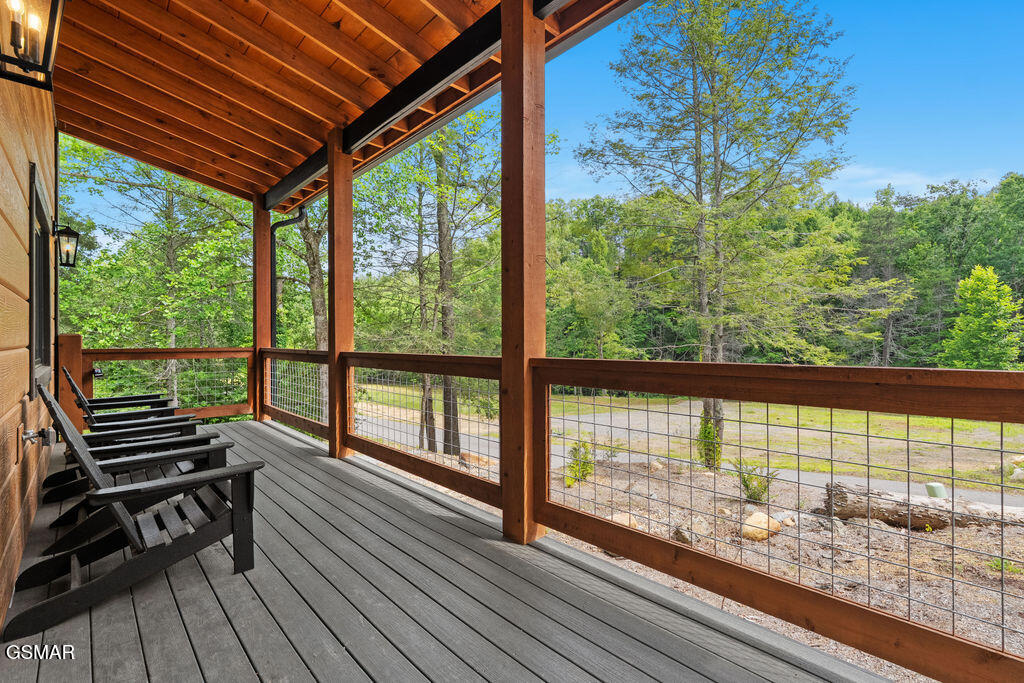 2215 Sawmill Cv Drive Sevierville TN 37862