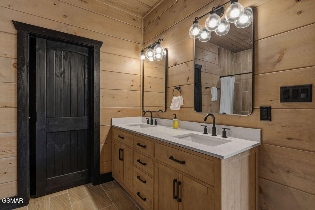 2215 Sawmill Cv Drive Sevierville TN 37862
