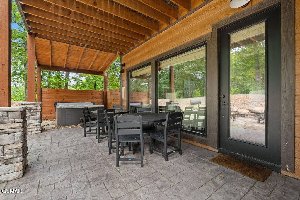 2215 Sawmill Cv Drive Sevierville TN 37862