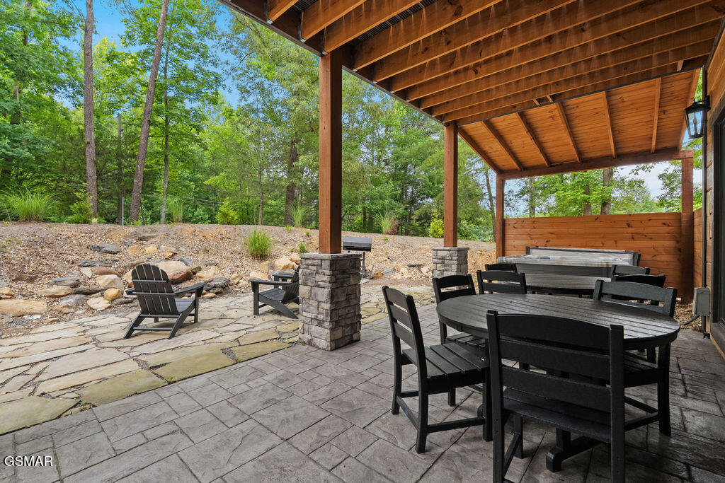 2215 Sawmill Cv Drive Sevierville TN 37862