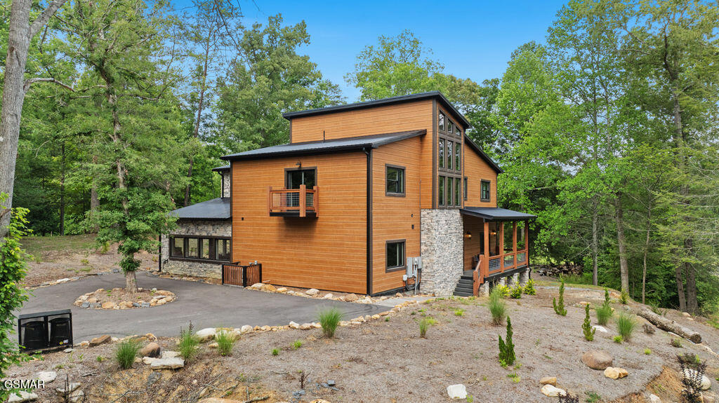 2215 Sawmill Cv Drive Sevierville TN 37862