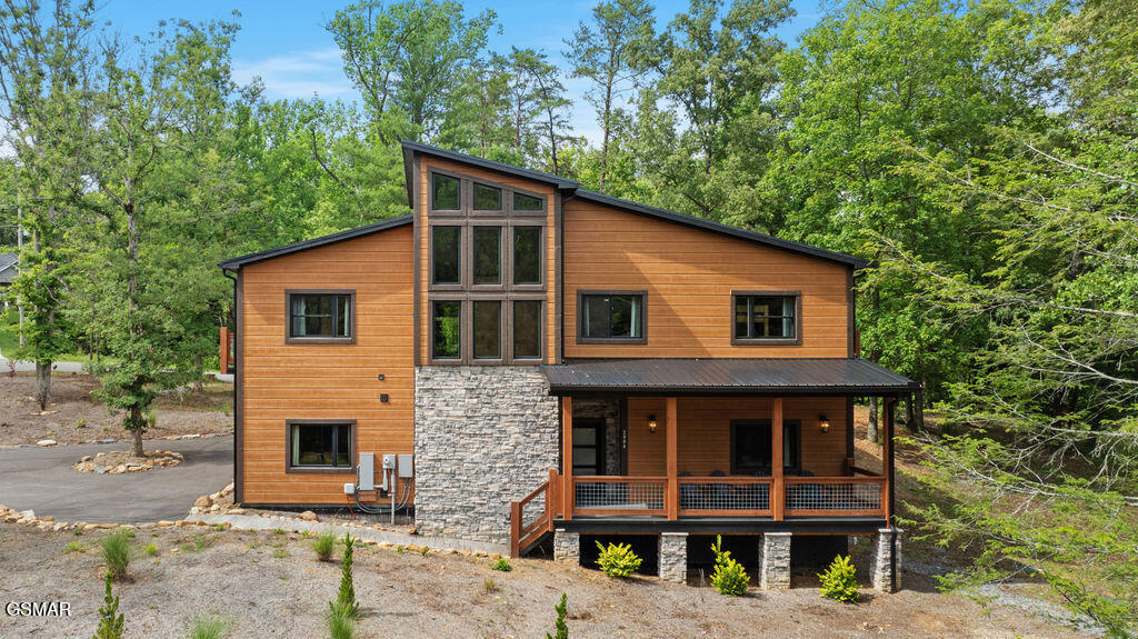2215 Sawmill Cv Drive Sevierville TN 37862