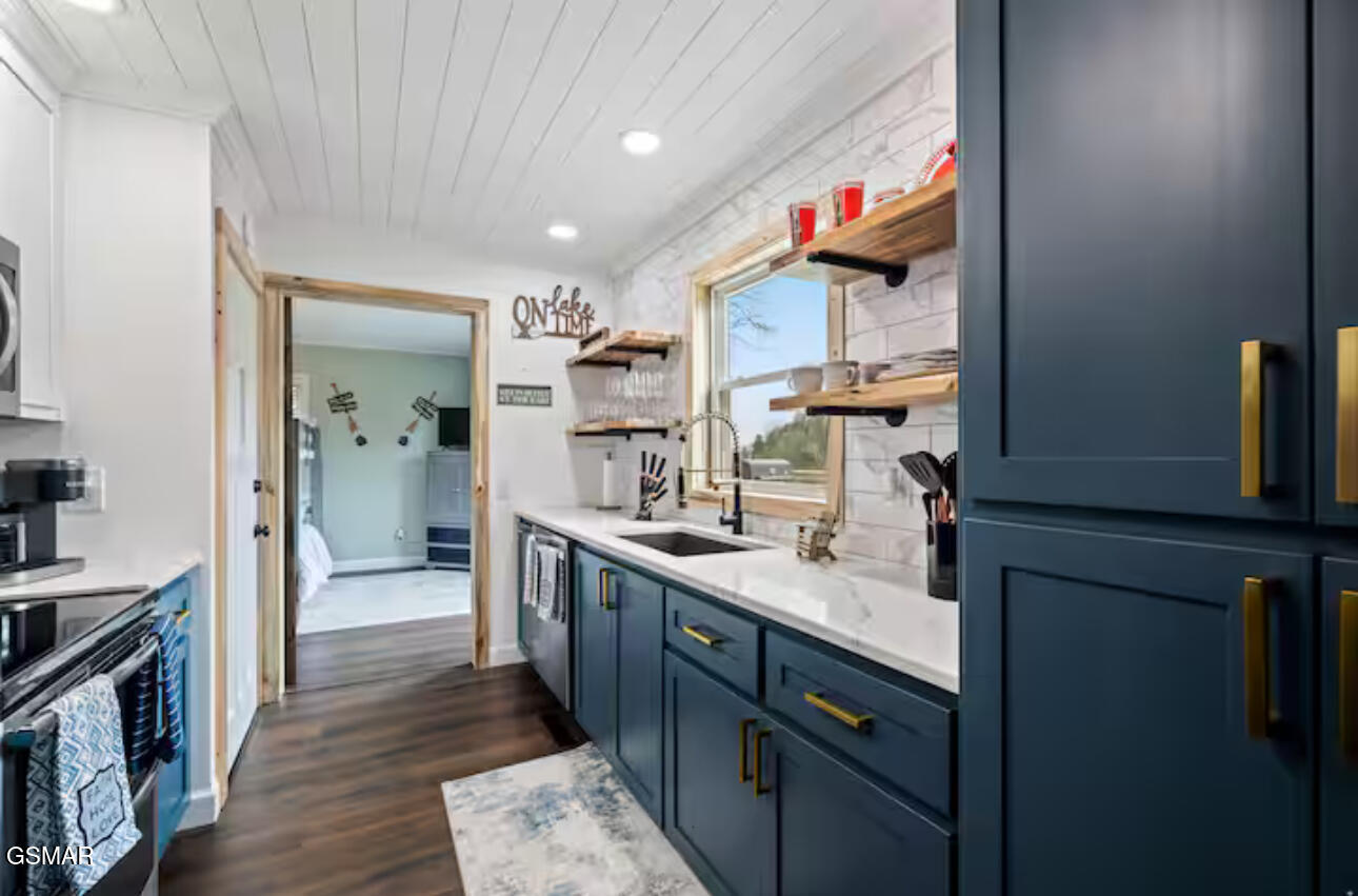 1448 Dover Lane Dandridge TN 37725