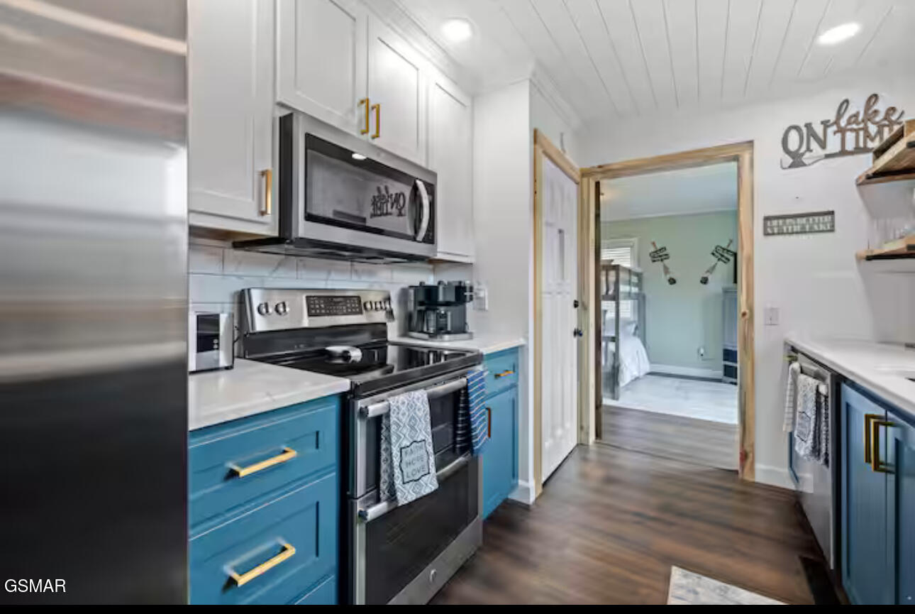 1448 Dover Lane Dandridge TN 37725