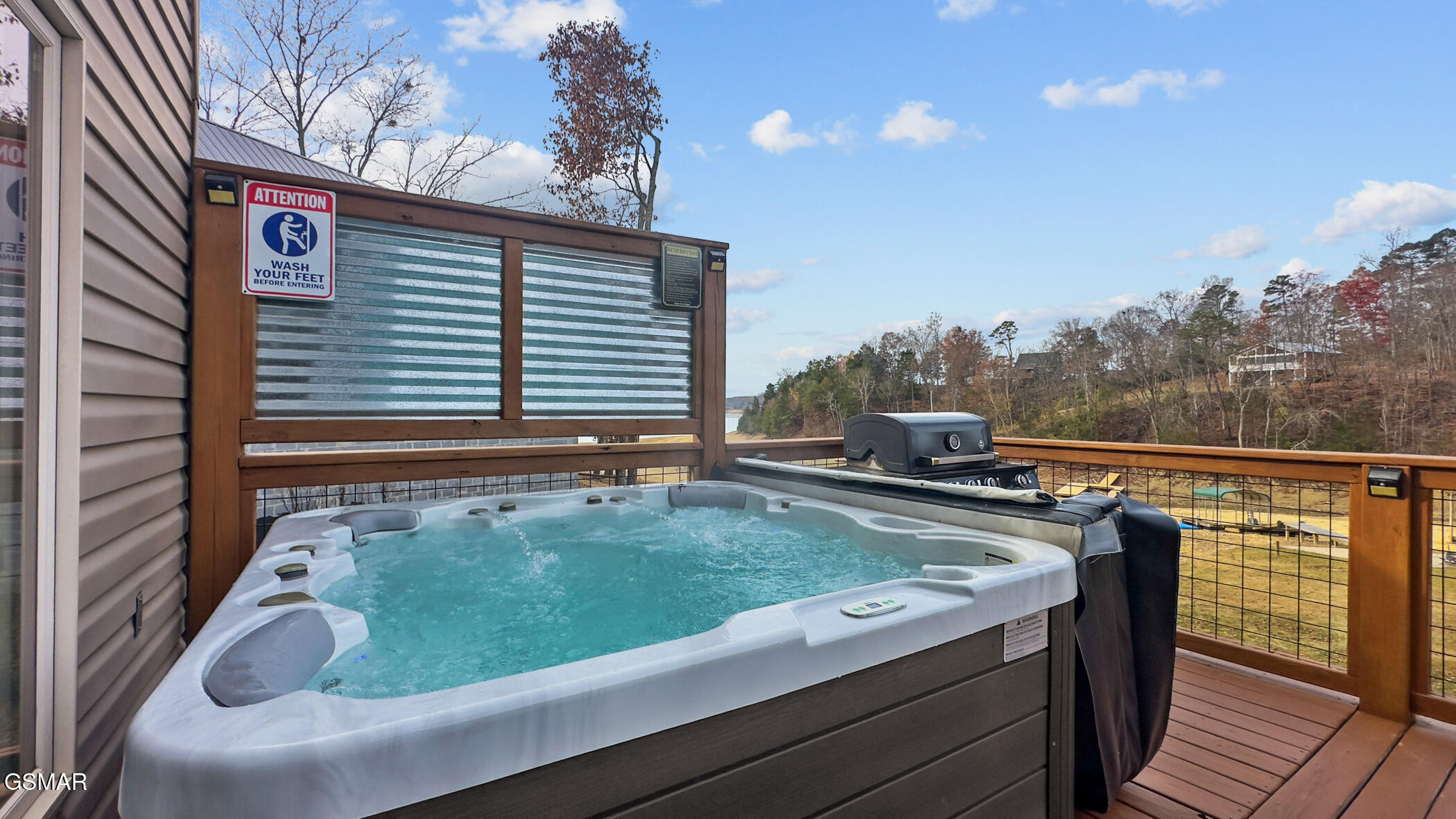 1448 Dover Lane Dandridge TN 37725