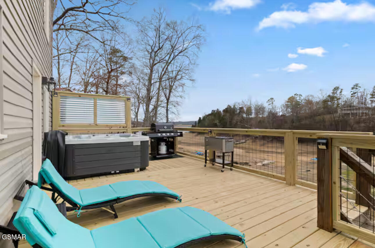 1448 Dover Lane Dandridge TN 37725