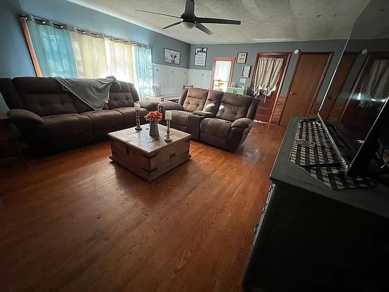 1302 Smith School Road Strawberry Plains TN 37871