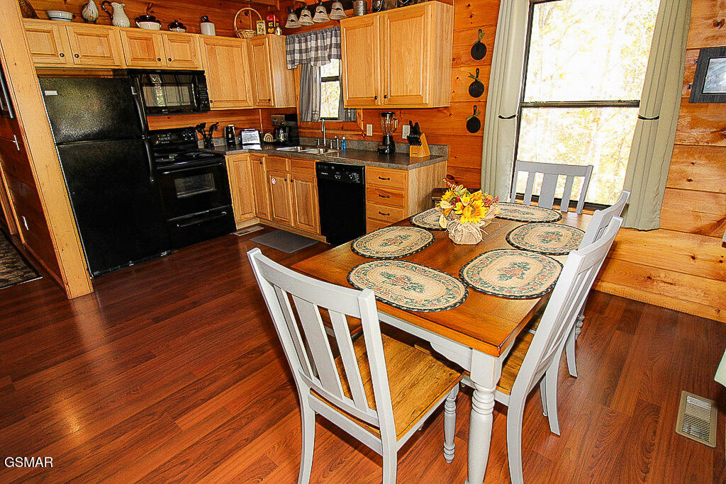 2015 Bird Ridge Road Sevierville TN 37876