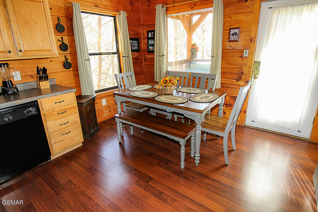 2015 Bird Ridge Road Sevierville TN 37876