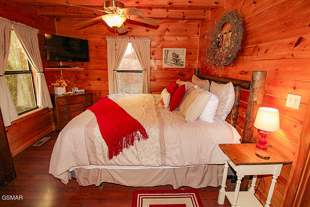 2015 Bird Ridge Road Sevierville TN 37876