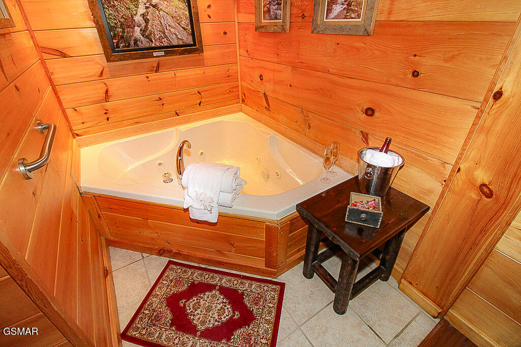 2015 Bird Ridge Road Sevierville TN 37876