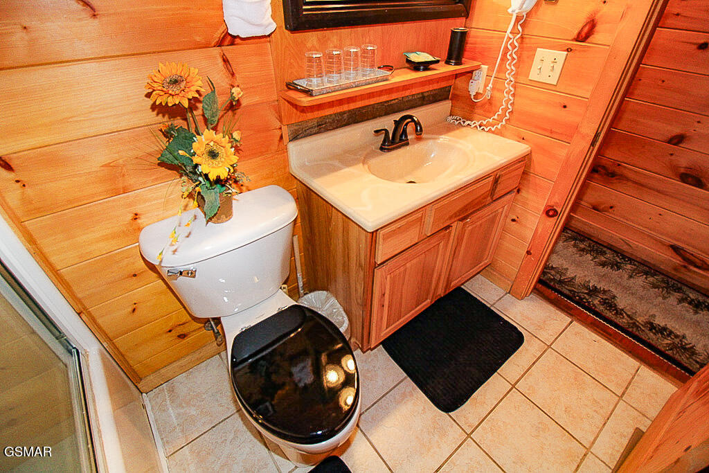 2015 Bird Ridge Road Sevierville TN 37876