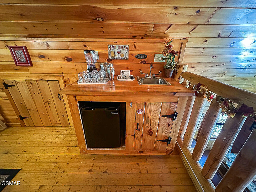 2015 Bird Ridge Road Sevierville TN 37876