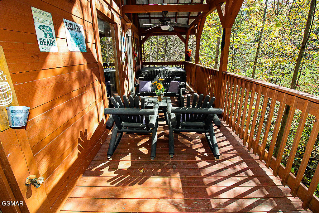 2015 Bird Ridge Road Sevierville TN 37876