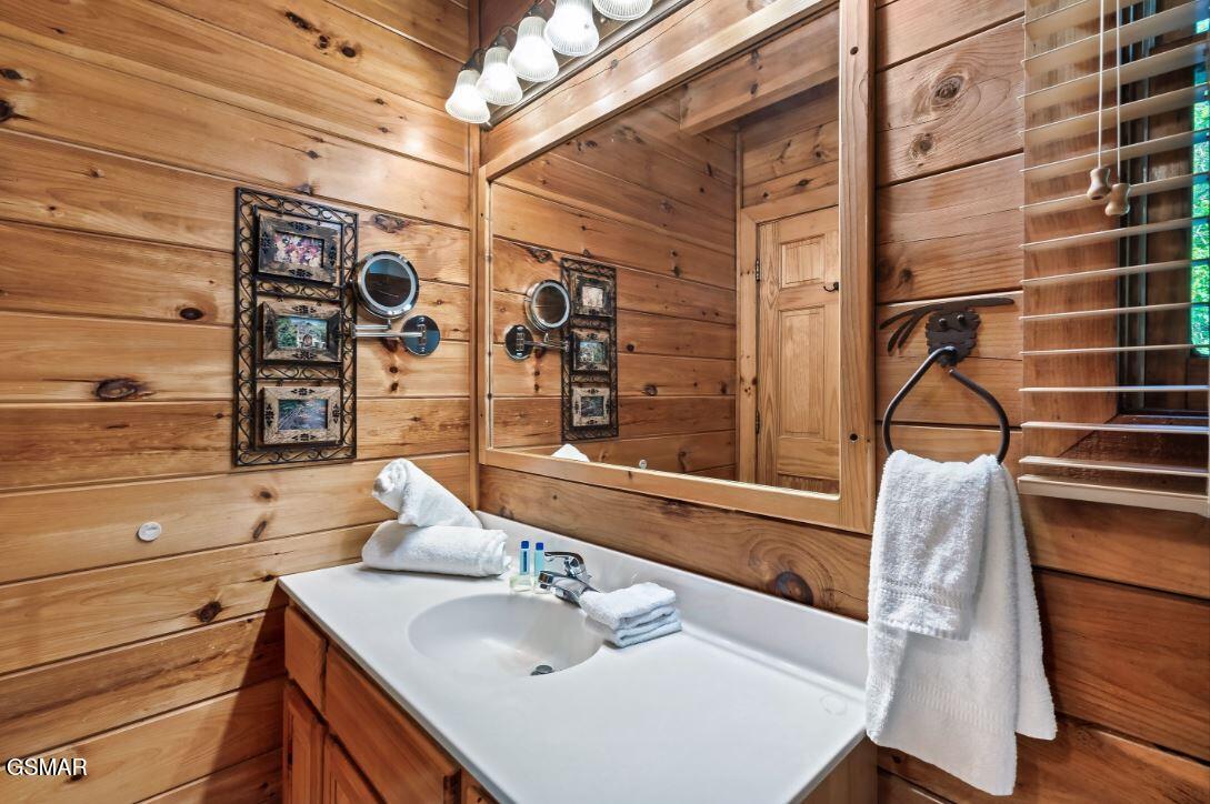 4431 Forest Vista Way Pigeon Forge TN 37863