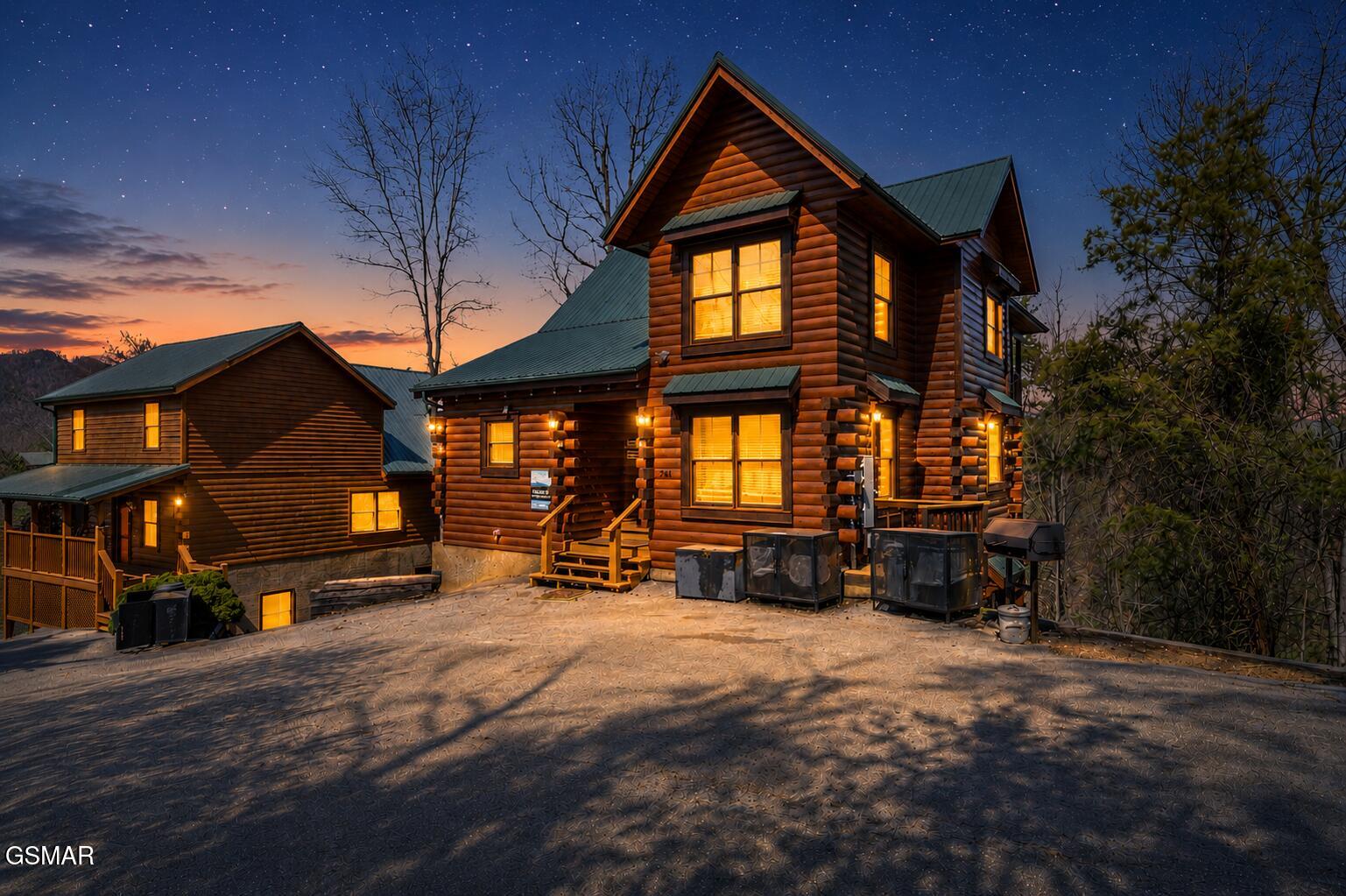 741 Chickasaw Gap Way Pigeon Forge TN 37863