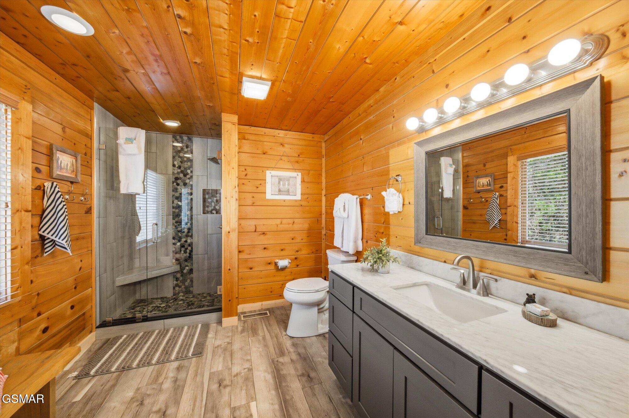 741 Chickasaw Gap Way Pigeon Forge TN 37863