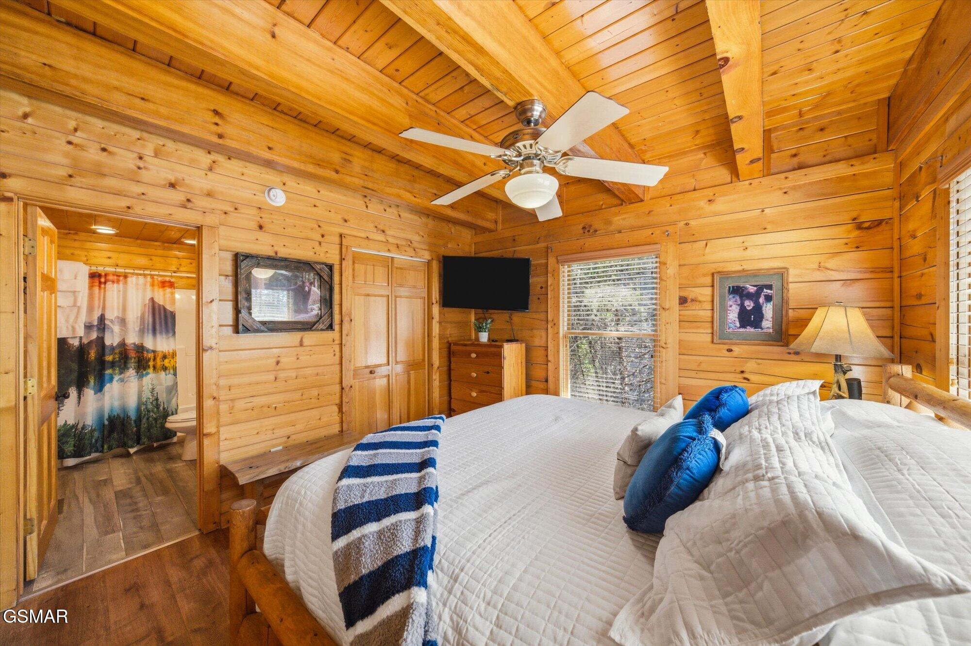 741 Chickasaw Gap Way Pigeon Forge TN 37863