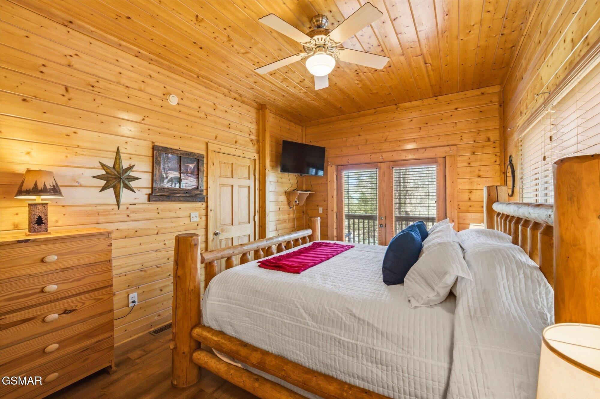 741 Chickasaw Gap Way Pigeon Forge TN 37863
