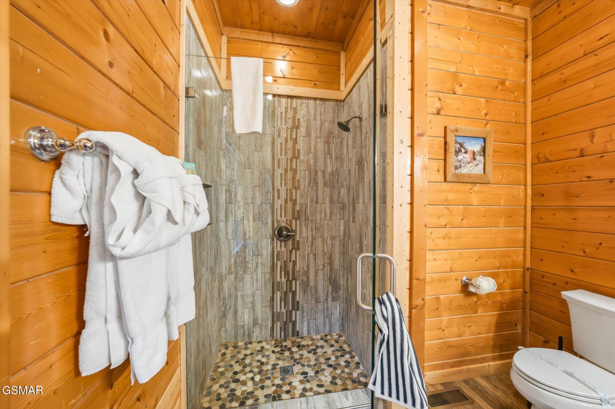 741 Chickasaw Gap Way Pigeon Forge TN 37863