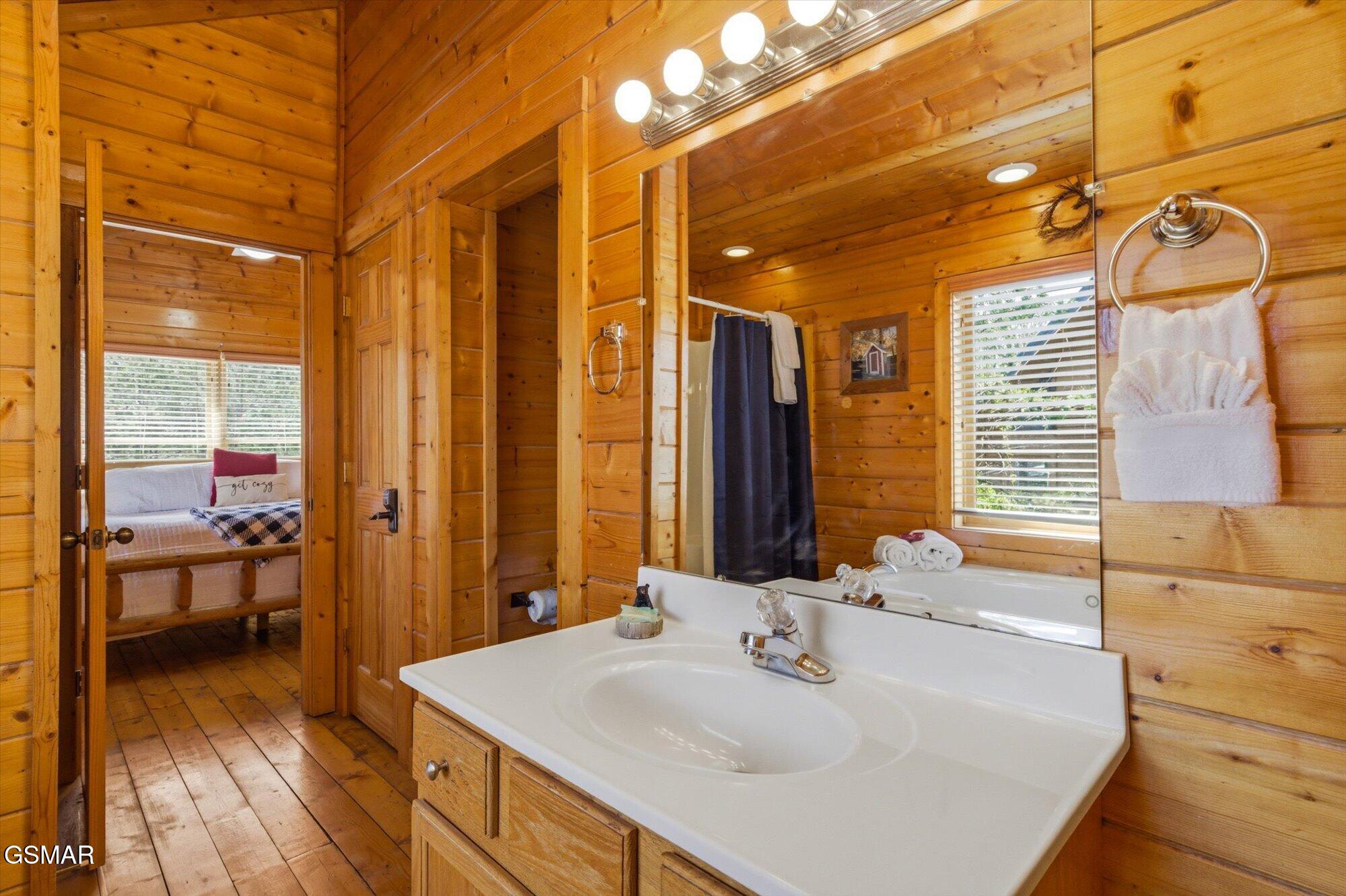 741 Chickasaw Gap Way Pigeon Forge TN 37863