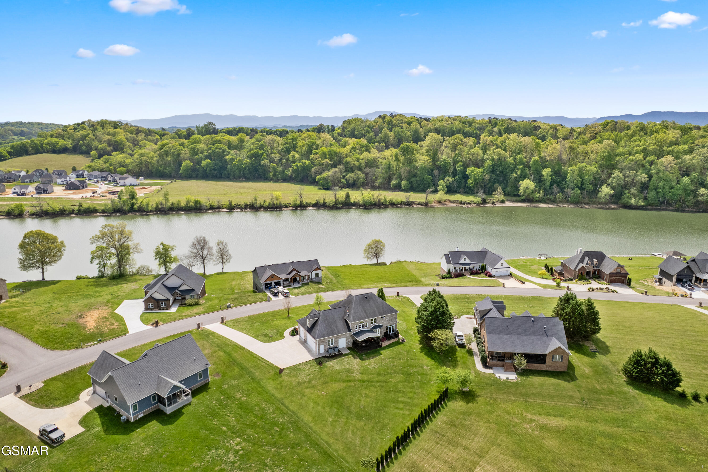 2725 River Island Boulevard Kodak TN 37764