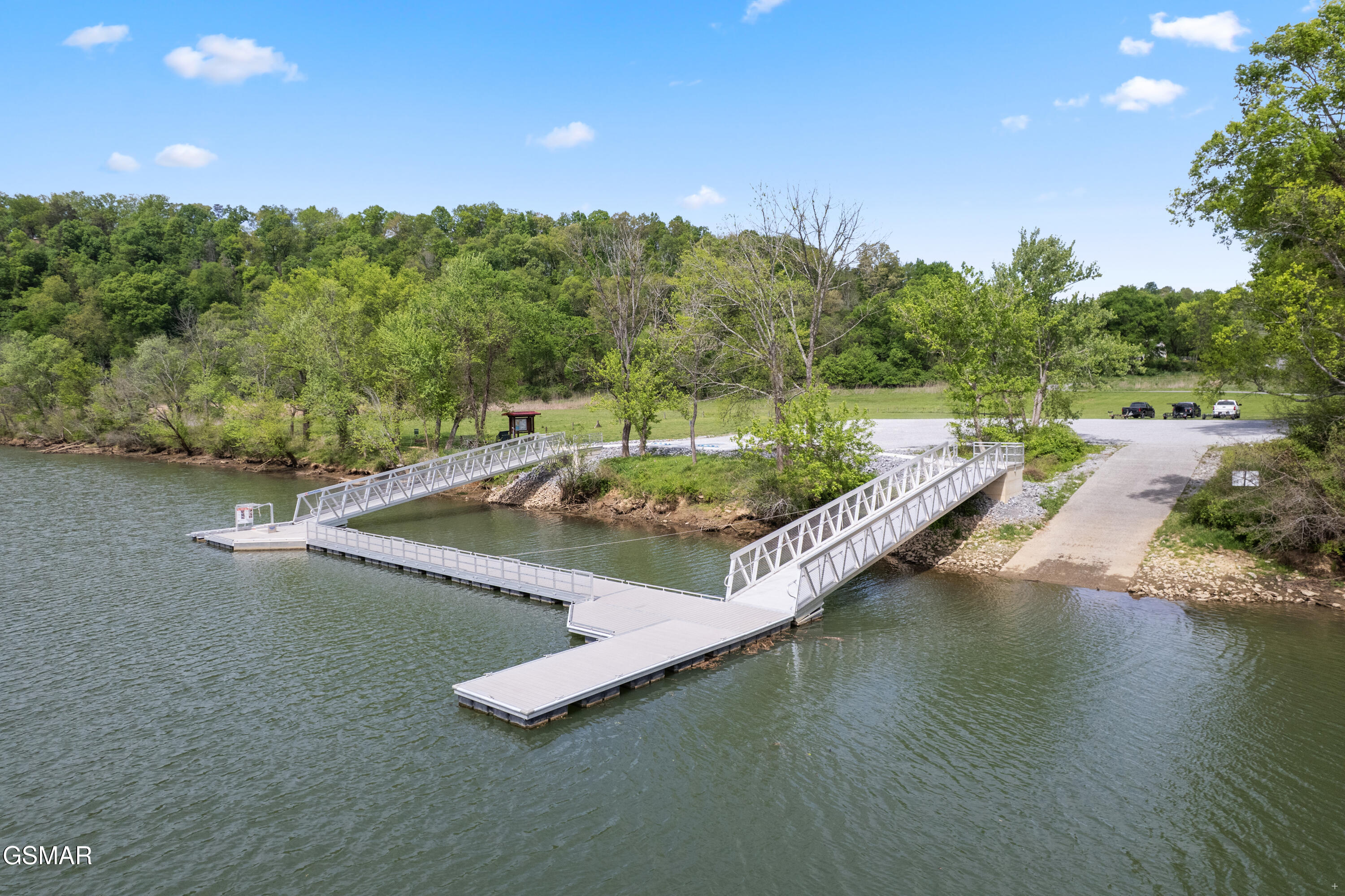 2725 River Island Boulevard Kodak TN 37764