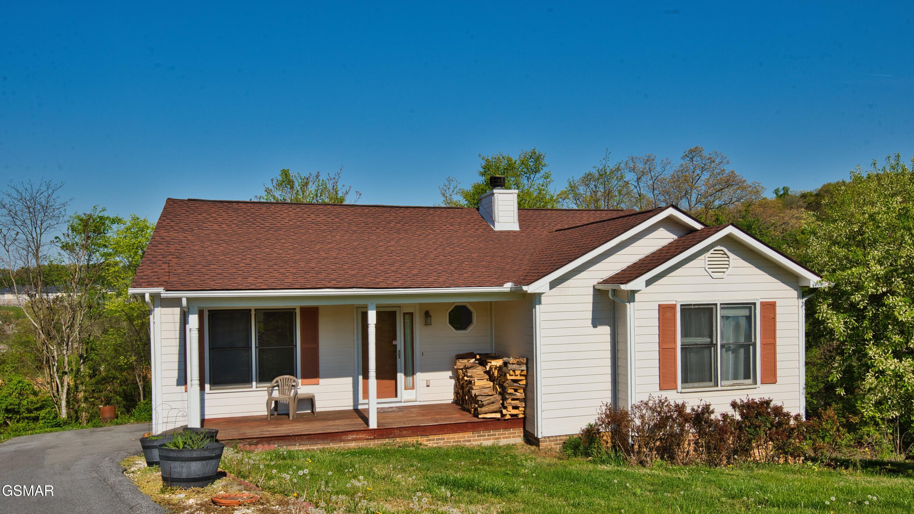 2706 Kentwood Drive Kodak TN 37764