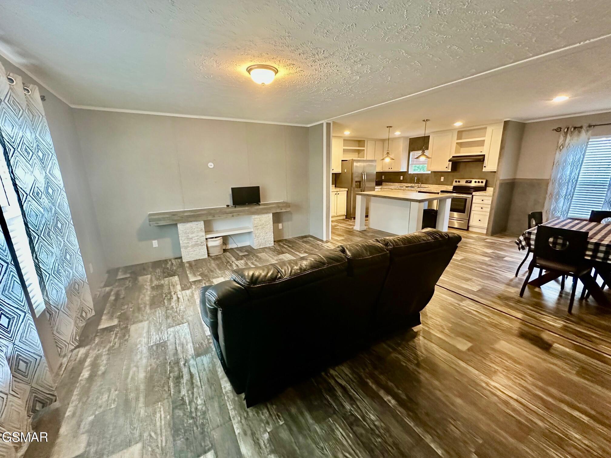 2528 Dogwood Loop Drive Sevierville TN 37876