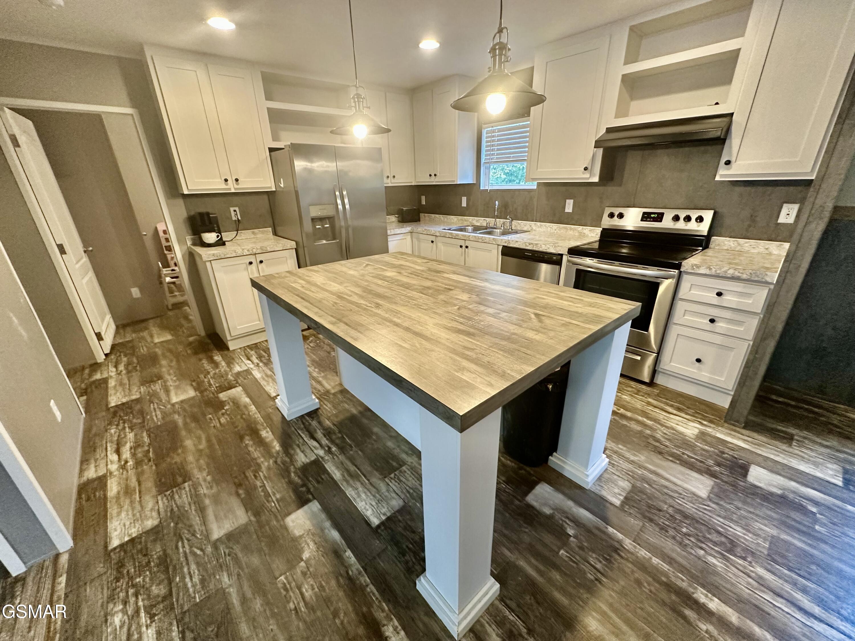 2528 Dogwood Loop Drive Sevierville TN 37876