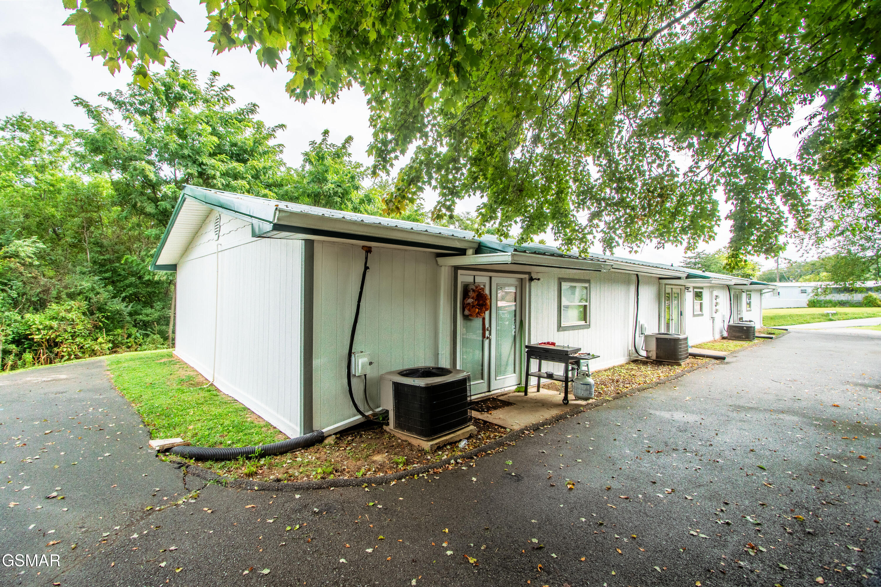 2841 Holiday Hills Road Kodak TN 37764