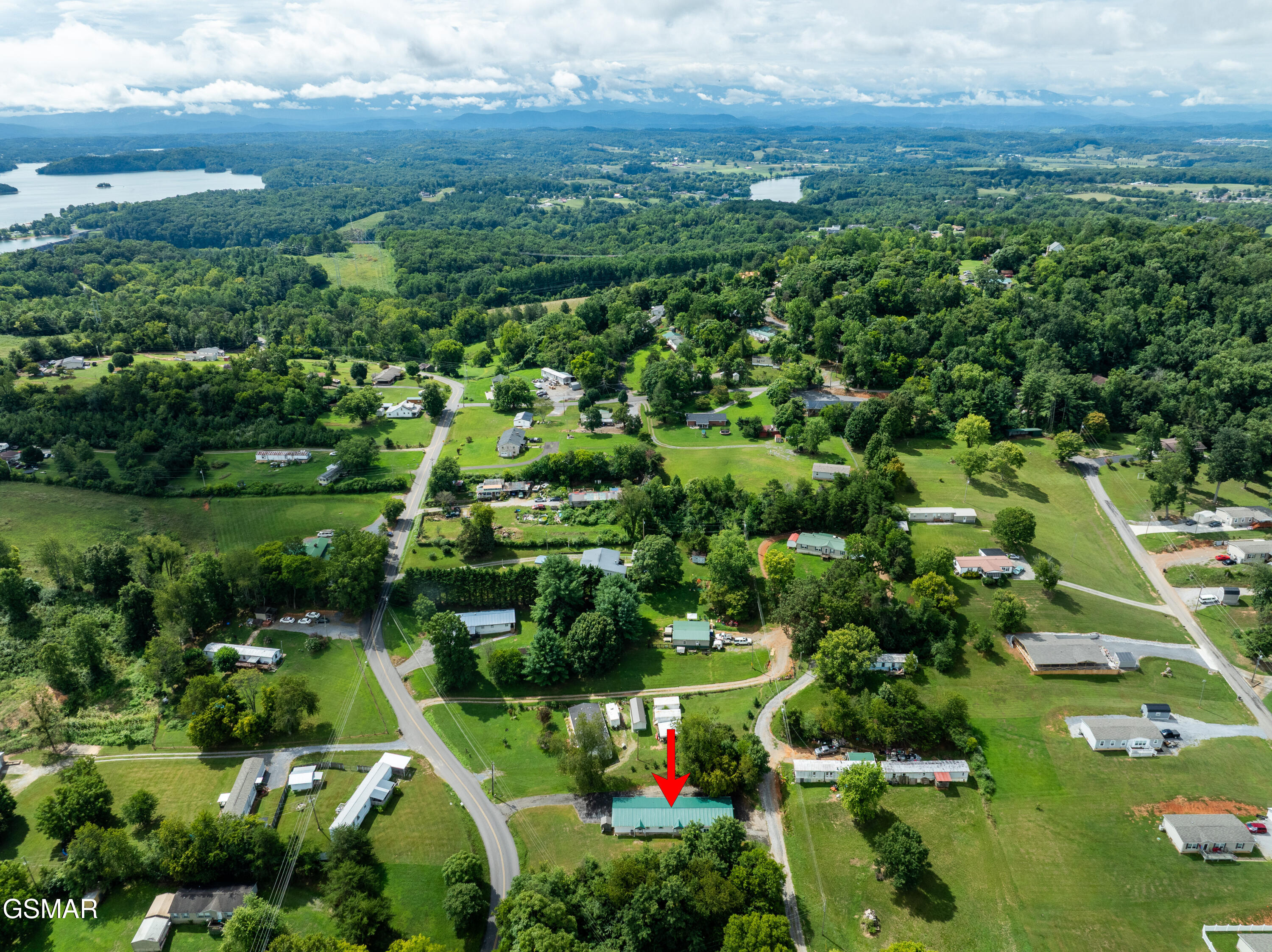 2841 Holiday Hills Road Kodak TN 37764