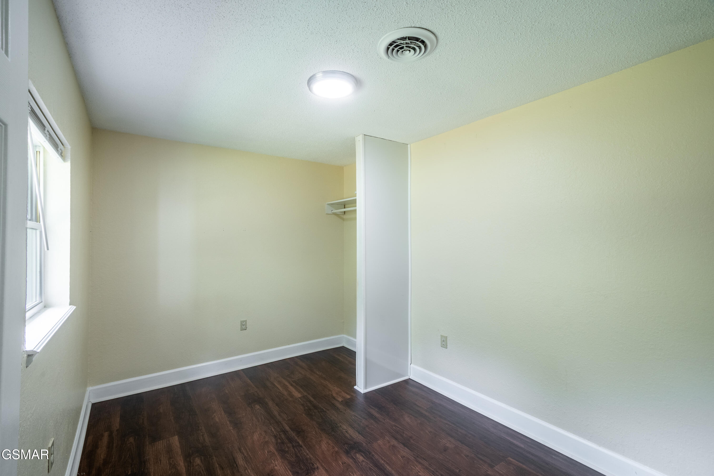 2841 Holiday Hills Road Kodak TN 37764