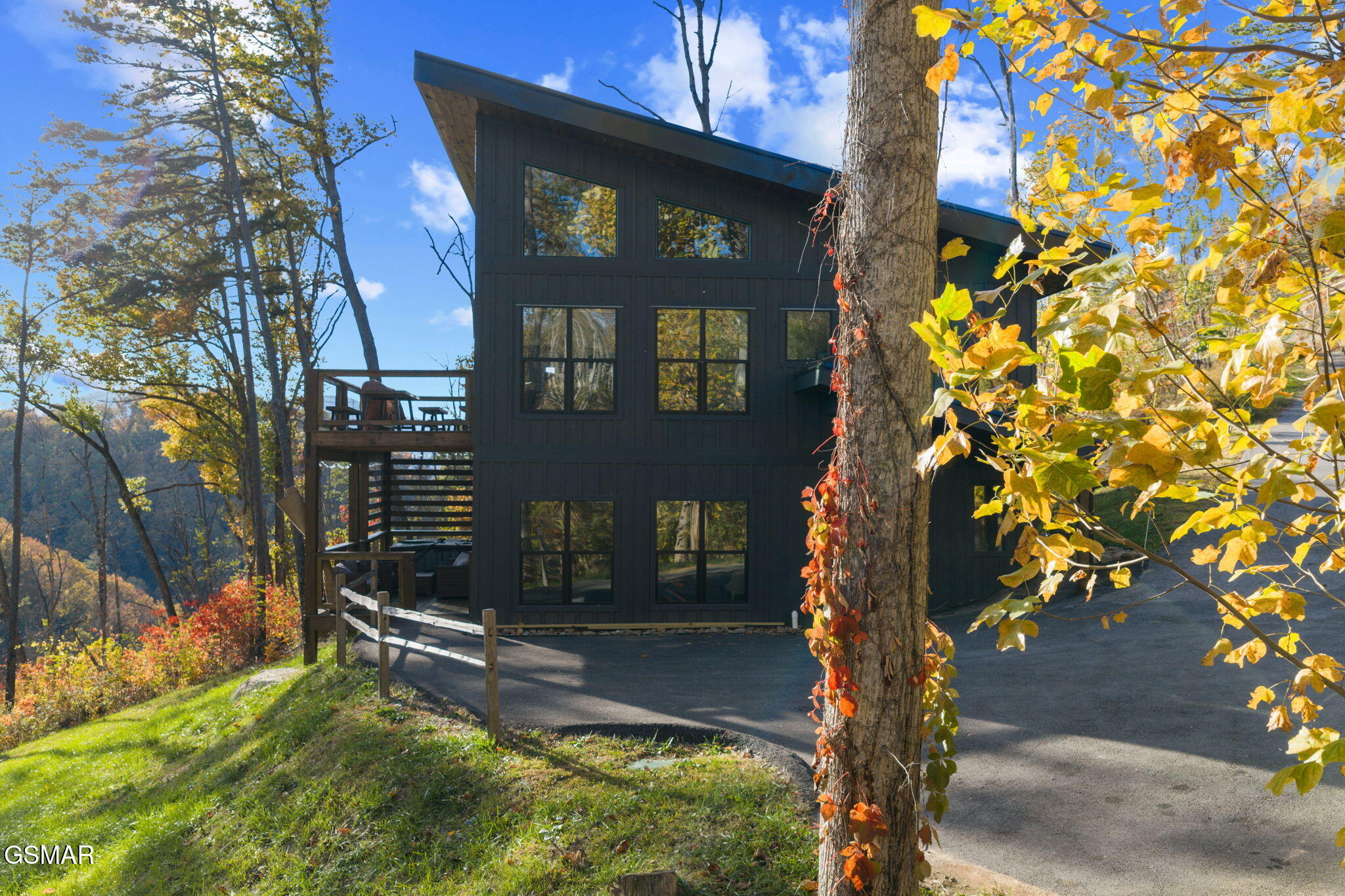 2216 Headrick Lead Sevierville TN 37862